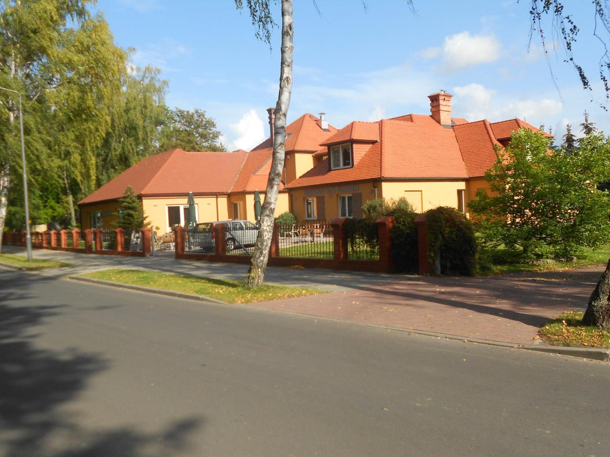Pensjonat Nad Jeziorem Hotel Myślibórz Bagian luar foto