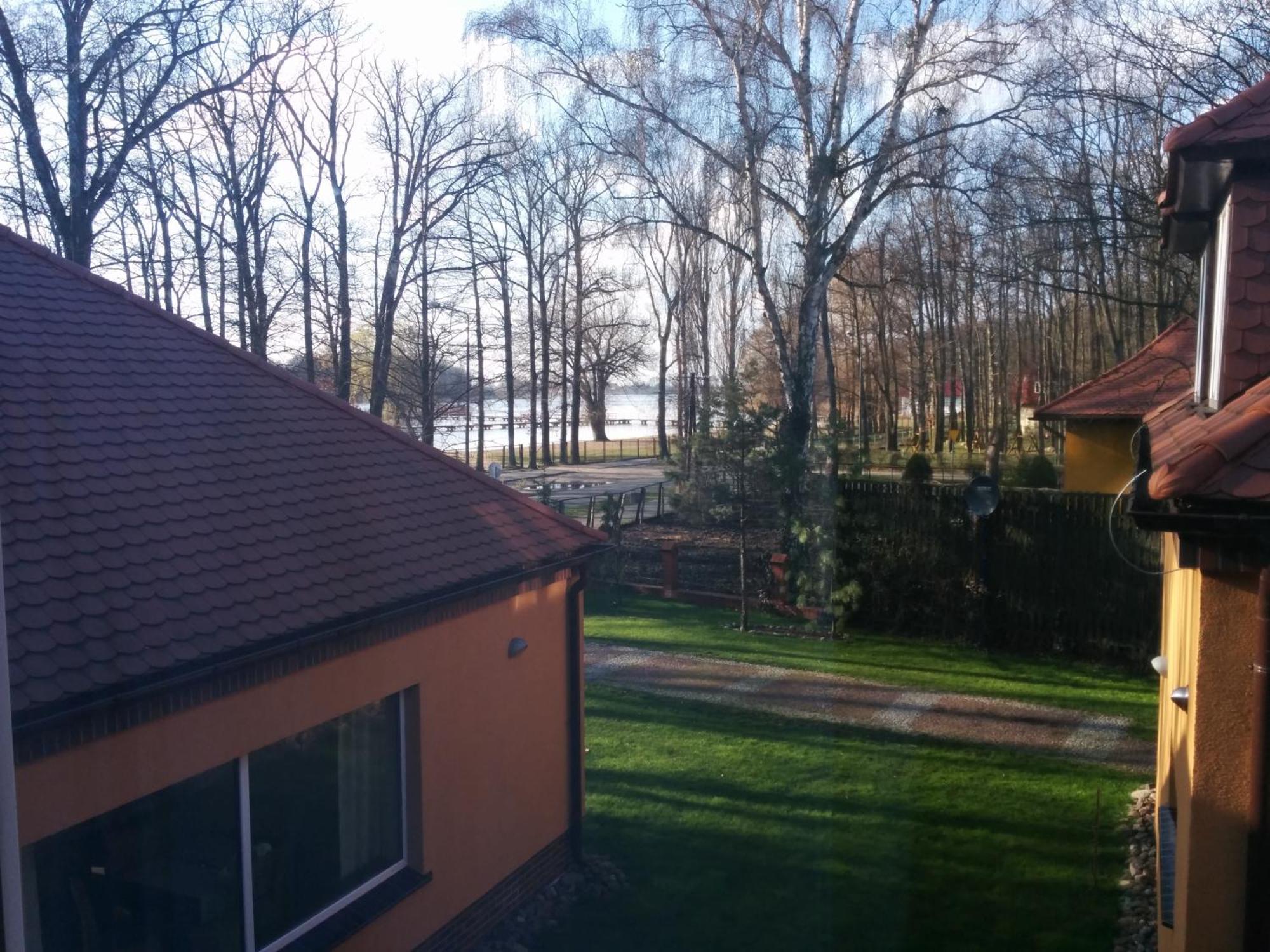 Pensjonat Nad Jeziorem Hotel Myślibórz Ruang foto