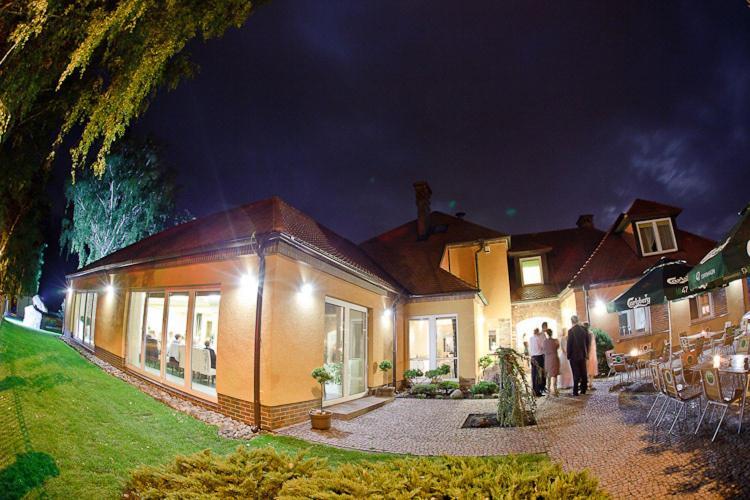 Pensjonat Nad Jeziorem Hotel Myślibórz Bagian luar foto