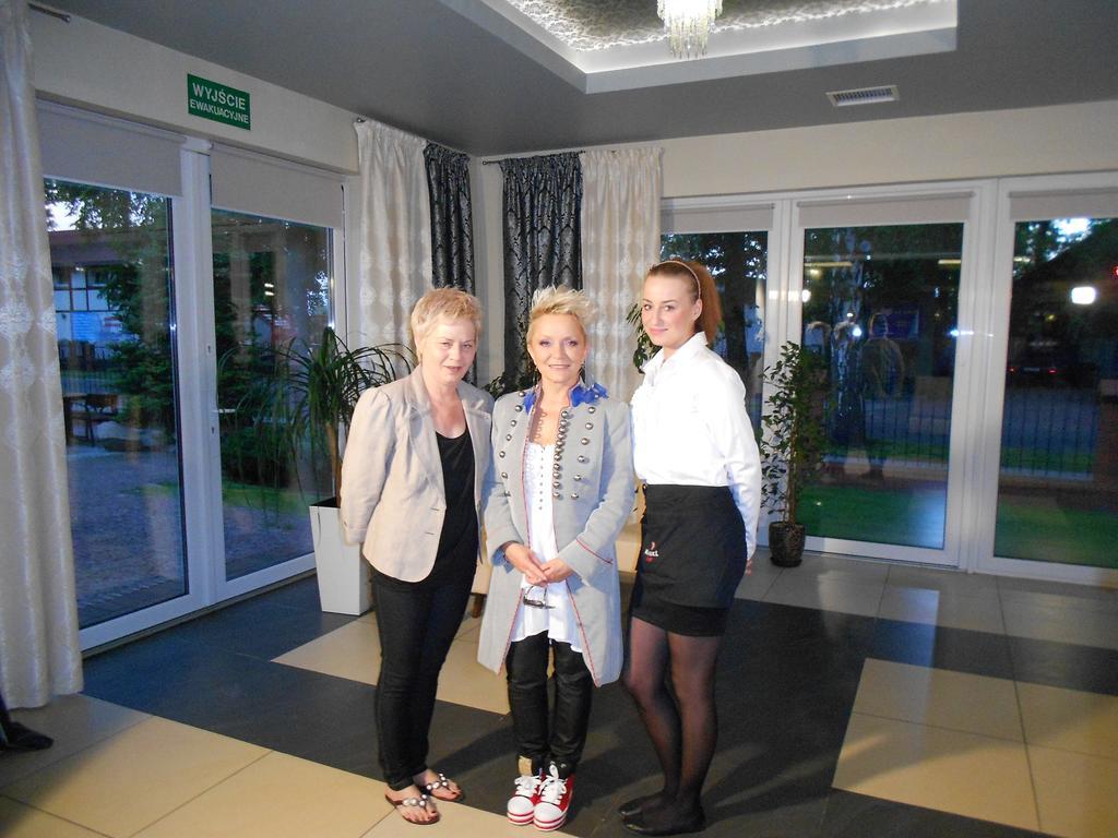 Pensjonat Nad Jeziorem Hotel Myślibórz Bagian luar foto