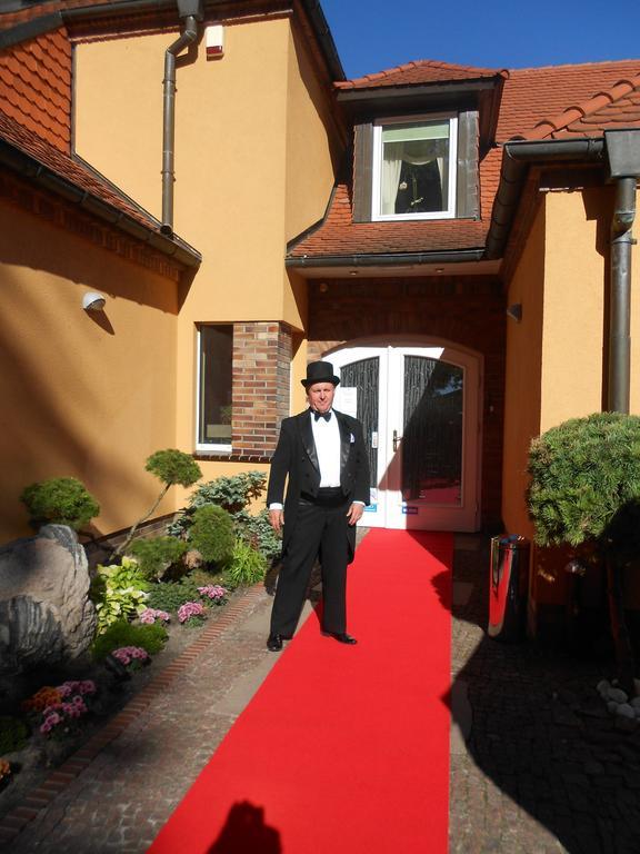 Pensjonat Nad Jeziorem Hotel Myślibórz Bagian luar foto