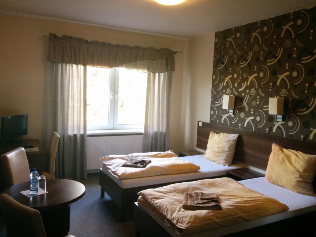 Pensjonat Nad Jeziorem Hotel Myślibórz Ruang foto
